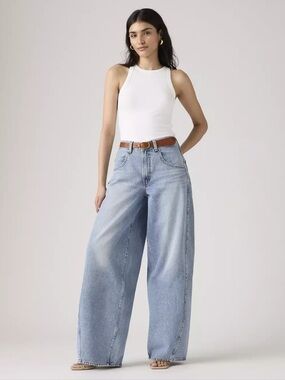 Levi’s Super Baggy Barrel Jeans in Table Talk Wash Size 27